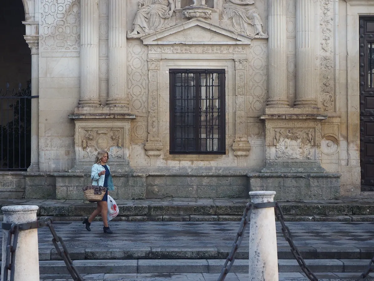 Abonos vs Single Tickets: Which Pass Makes Sense in Jerez-De-La-Frontera
