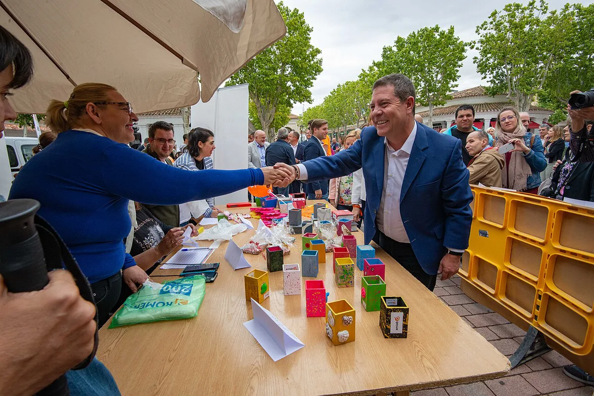 Casetas and fairground streets at Recinto Ferial de Albacete, Spain — 2